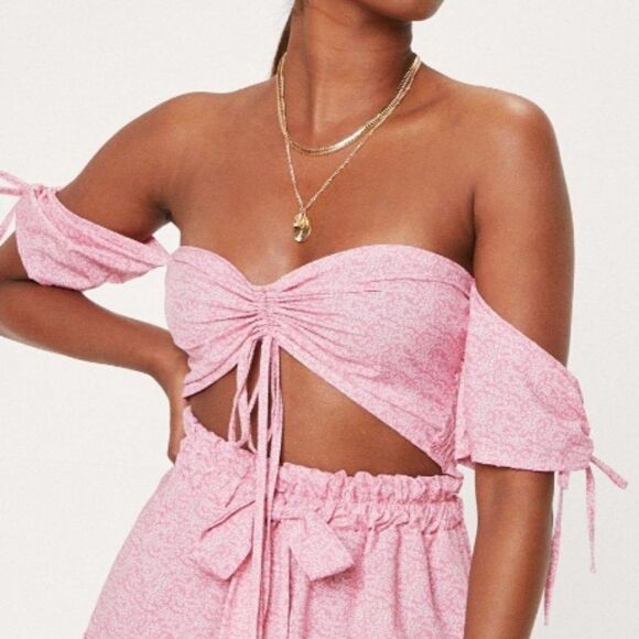 NWT Nasty Gal Floral Ruched Crop Top. Pink Med - Picture 6 of 15